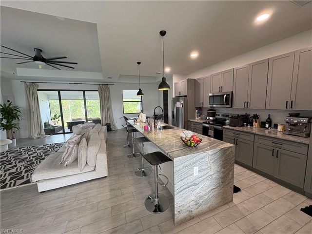 2606 10th ST SW, Lehigh Acres, FL 33976