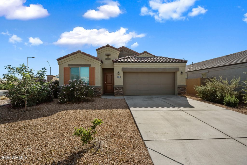 31027 W MULBERRY Drive, Buckeye, AZ 85396
