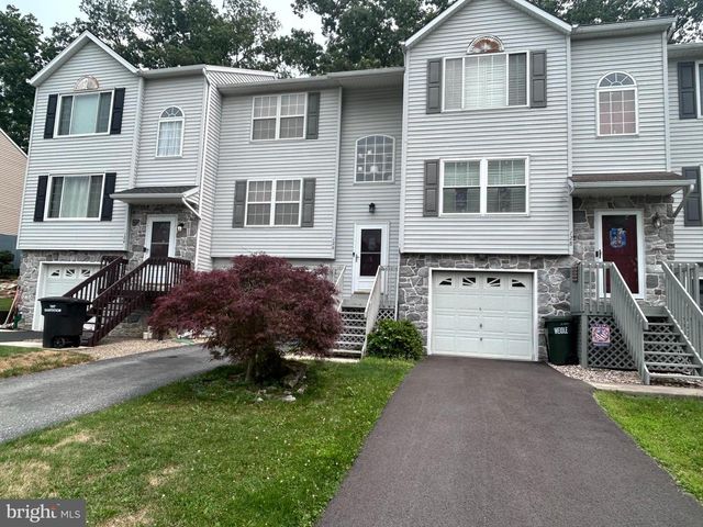 126 RIDERS WAY, Lebanon, PA 17042