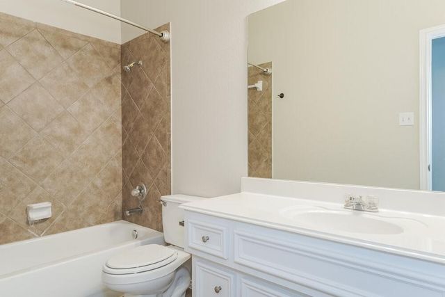 17223 Verdant Willow Way, Houston, TX 77095