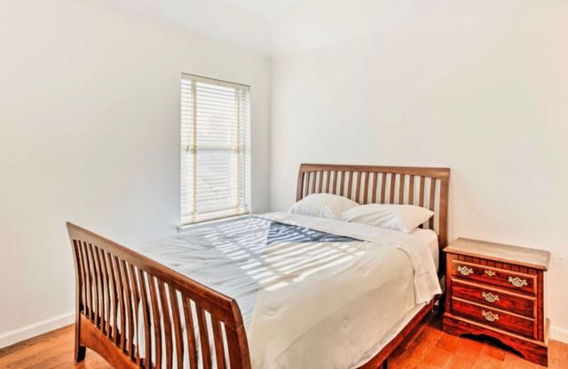 1805 Arbor Creek Drive, Garland, TX 75040