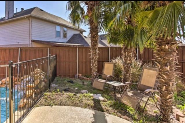 1805 Arbor Creek Drive, Garland, TX 75040