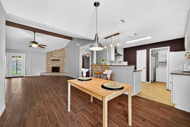 802 Cascade Creek Drive, Katy, TX 77450