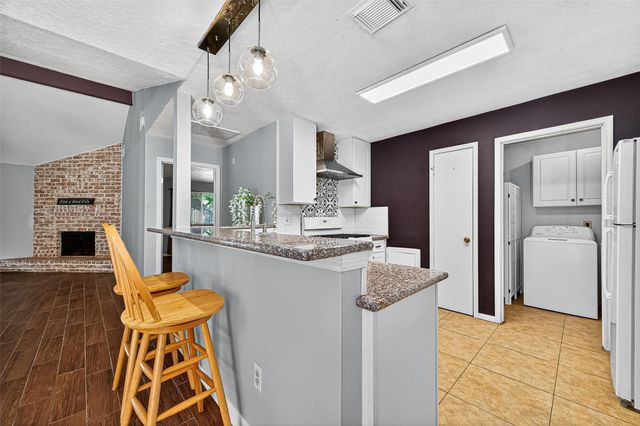 802 Cascade Creek Drive, Katy, TX 77450