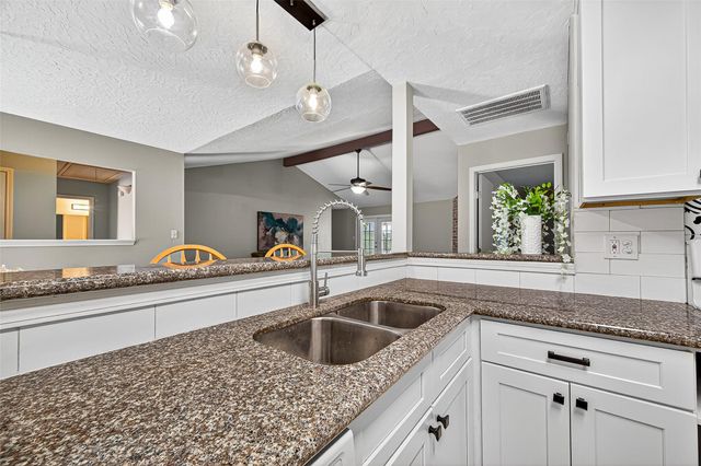 802 Cascade Creek Drive, Katy, TX 77450