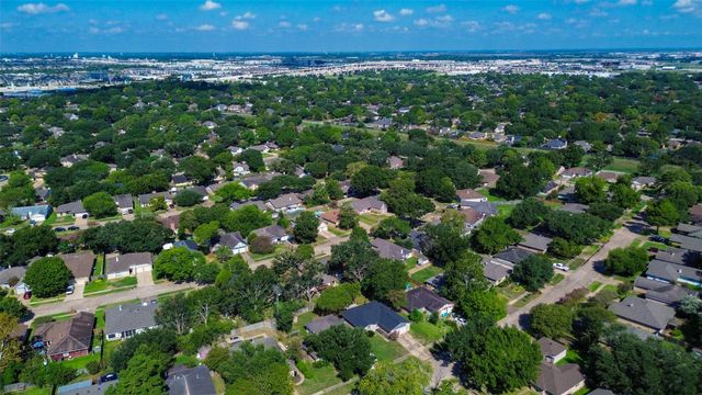 802 Cascade Creek Drive, Katy, TX 77450