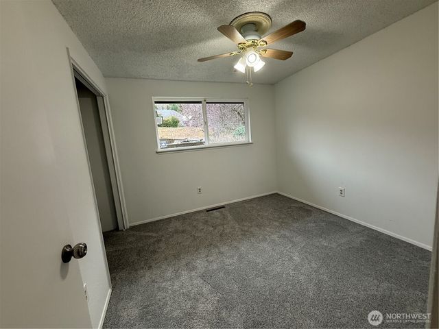 18220 E State Route 106, Belfair, WA 98528