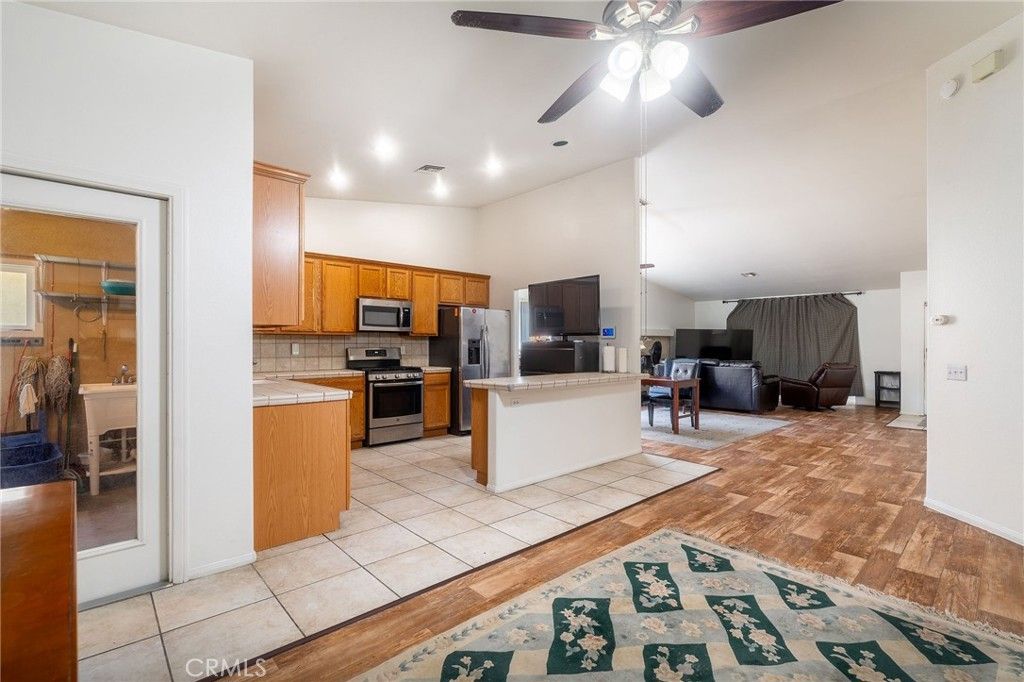 Image 6 of property listing at 65866 Estrella, Desert Hot Springs, CA 92240