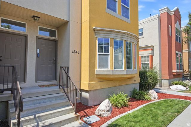 1546 S 850 W, Woods Cross, UT 84087