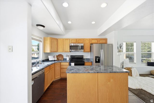 1546 S 850 W, Woods Cross, UT 84087