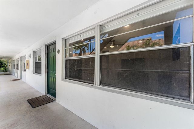 340 NW 19th Street 2020, Boca Raton, FL 33432