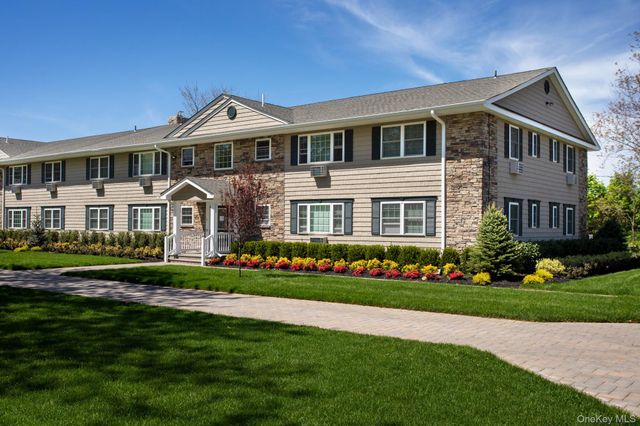 315 Robinson Avenue 315-4, Patchogue, NY 11772