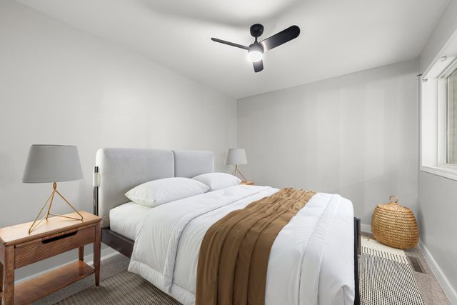 5012 W 92nd Avenue, Crown Point, IN 46307