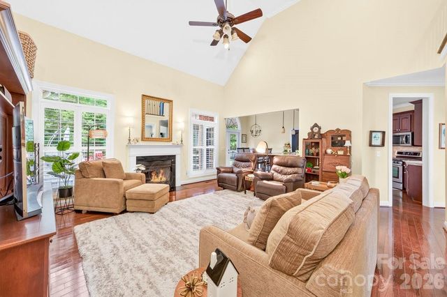 5633 Old Town Lane, Gastonia, NC 28056