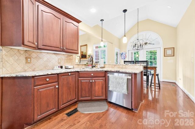 5633 Old Town Lane, Gastonia, NC 28056