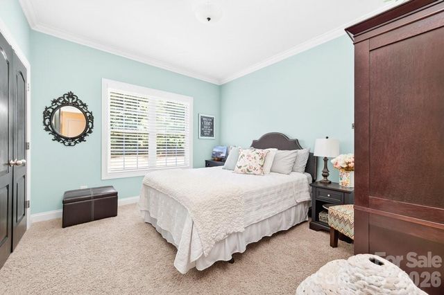 5633 Old Town Lane, Gastonia, NC 28056