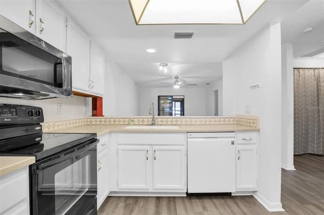 7360 ULMERTON ROAD 2B, Largo, FL 33771