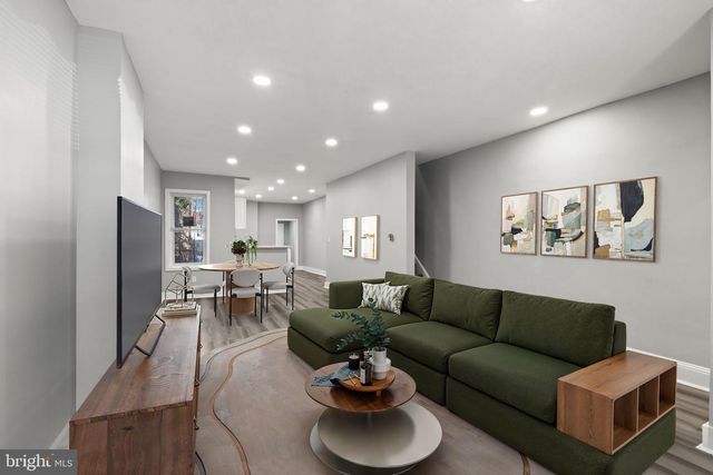 2314 W 3RD ST, Chester, PA 19013