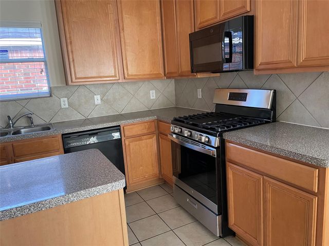 9027 Ferndale View Drive, Houston, TX 77064