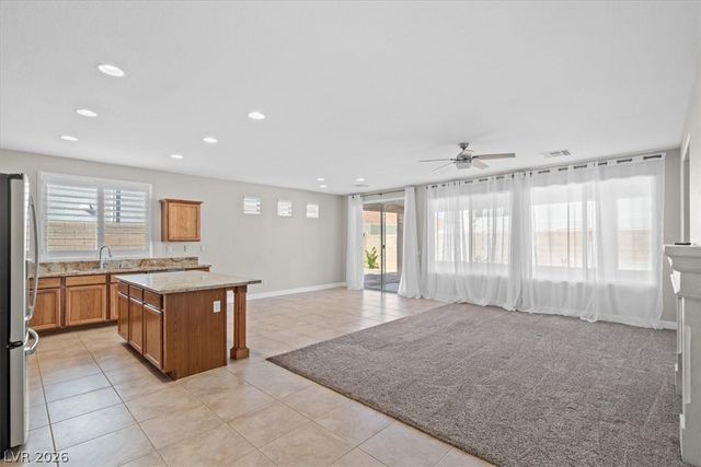 988 Buffalo River Avenue, Henderson, NV 89002