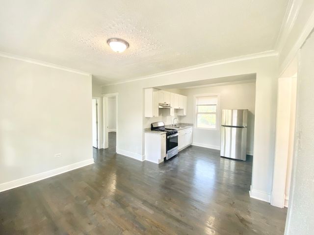 3636 W Iowa Street 1F, Chicago, IL 60651