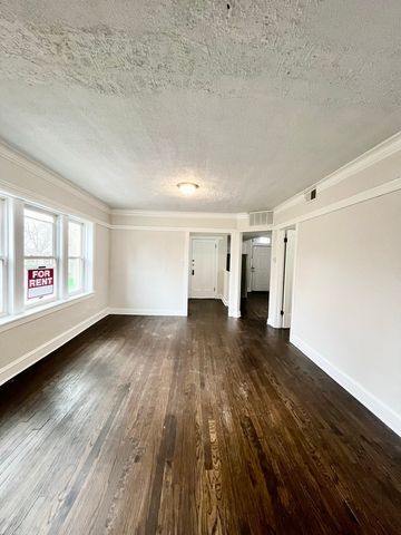 3636 W Iowa Street 1F, Chicago, IL 60651