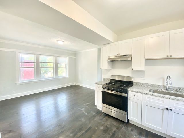 3636 W Iowa Street 1F, Chicago, IL 60651