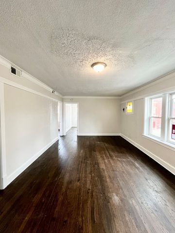 3636 W Iowa Street 1F, Chicago, IL 60651