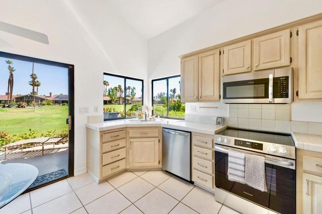 268 Running Springs Drive, Palm Desert, CA 92211