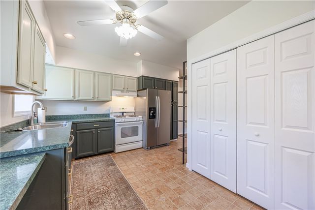 502 Maryland Ave, Oakmont, PA 15139