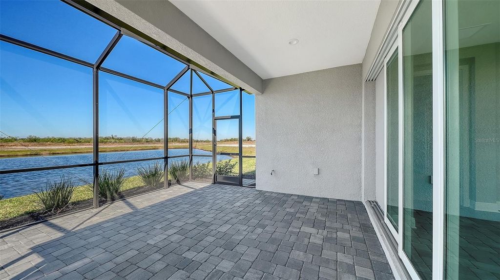Image 38 of property listing at 2118 SYLVESTER PALM LANE, Bradenton, FL 34212