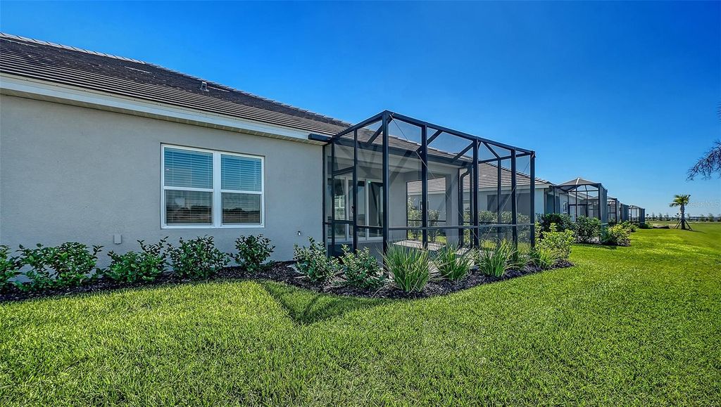 Image 42 of property listing at 2118 SYLVESTER PALM LANE, Bradenton, FL 34212