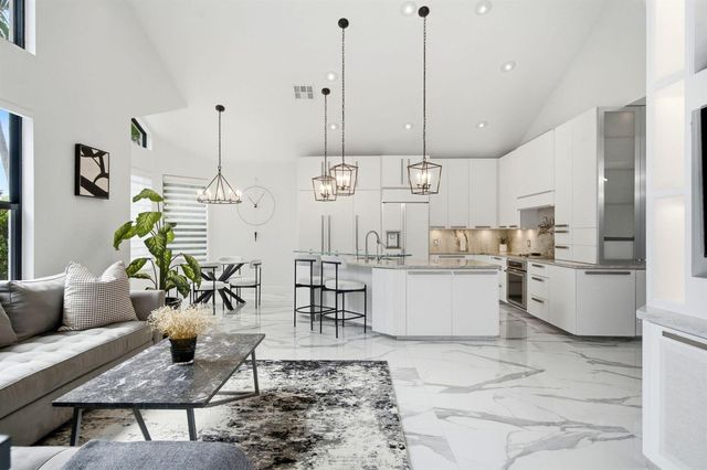 10720 Ave Of The Pga, Palm Beach Gardens, FL 33418