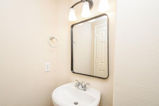 13111 Rippling Creek Lane, Pearland, TX 77584