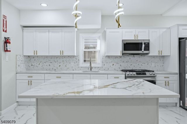 14 Ruth St, Irvington Twp., NJ 07111