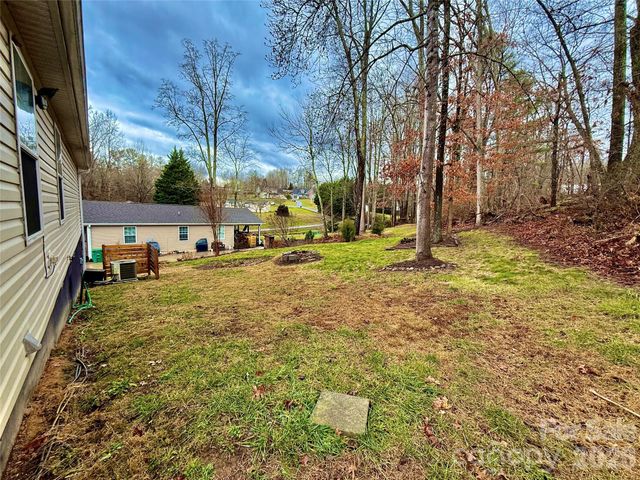11 Pisgah View Road, Asheville, NC 28806