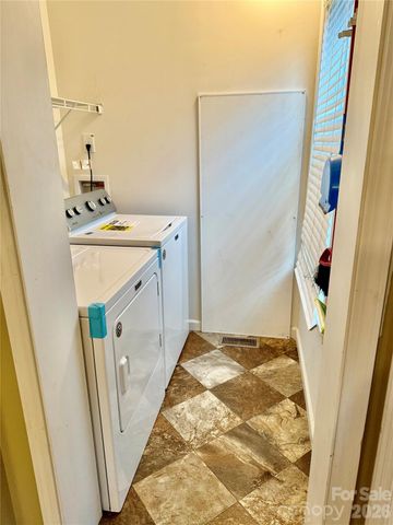 11 Pisgah View Road, Asheville, NC 28806