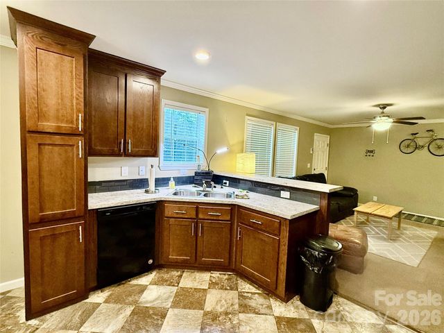 11 Pisgah View Road, Asheville, NC 28806