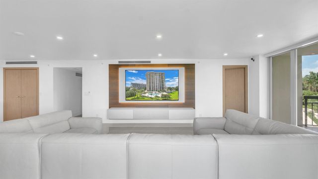 901 E Camino Real 2a, Boca Raton, FL 33432