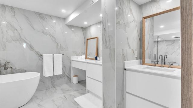 901 E Camino Real 2a, Boca Raton, FL 33432