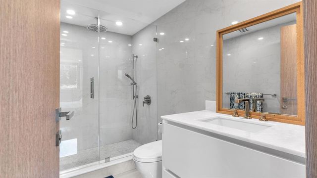 901 E Camino Real 2a, Boca Raton, FL 33432