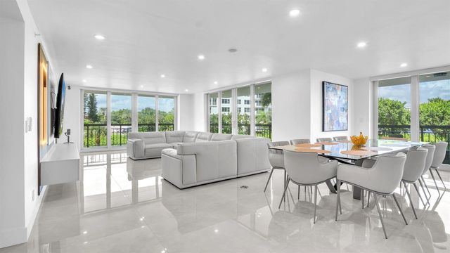 901 E Camino Real 2a, Boca Raton, FL 33432