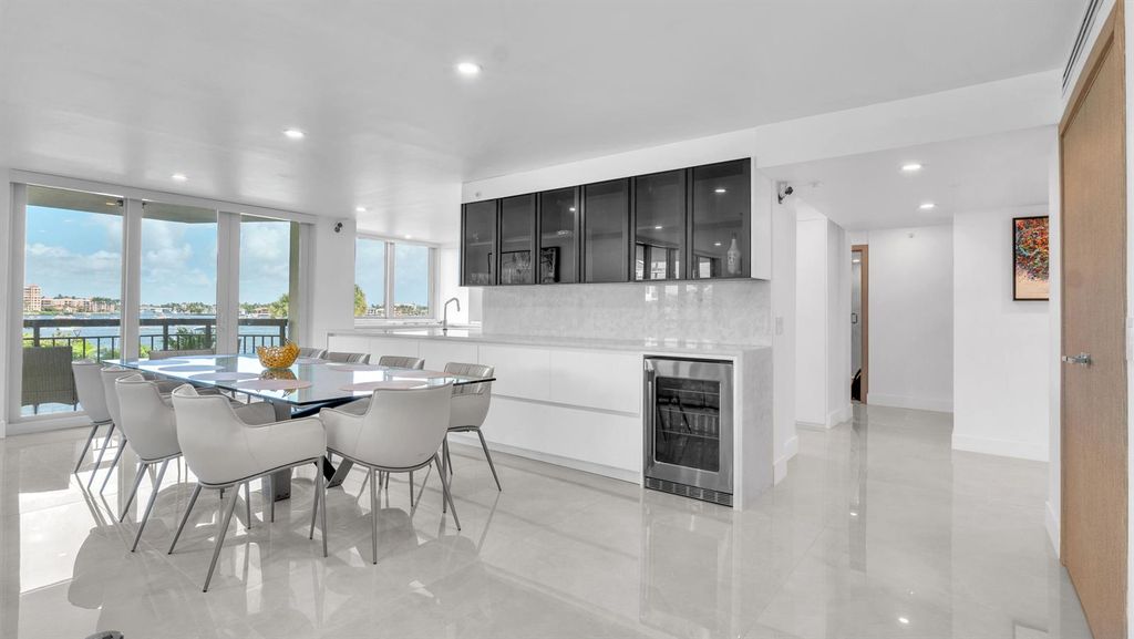901 E Camino Real 2a, Boca Raton, FL 33432