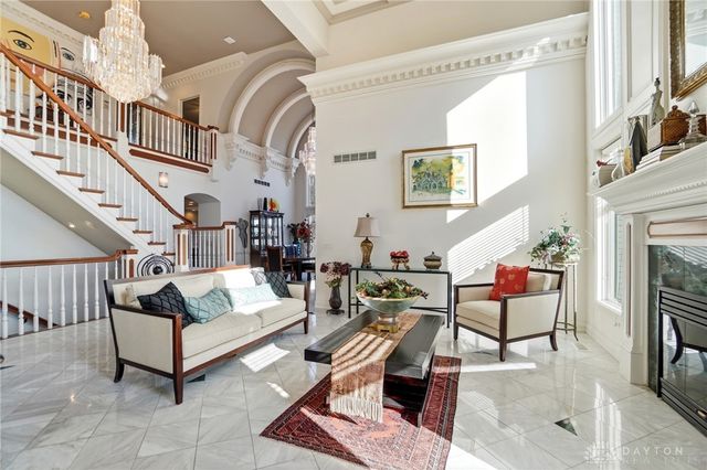 20 Inverness Court, Springboro, OH 45066