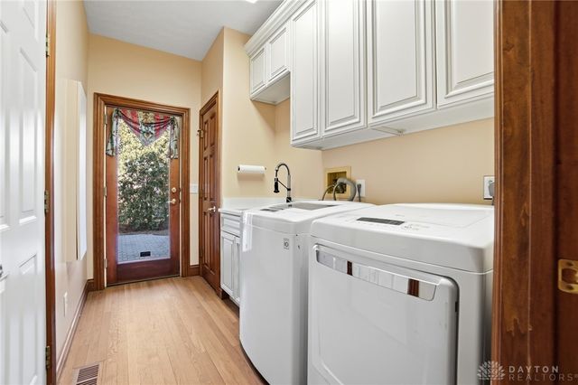 20 Inverness Court, Springboro, OH 45066