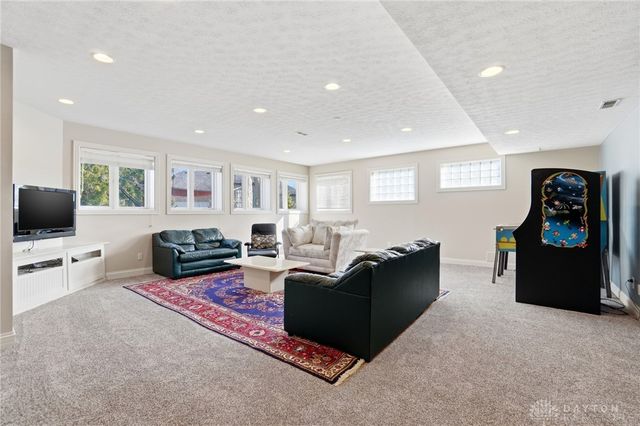 20 Inverness Court, Springboro, OH 45066