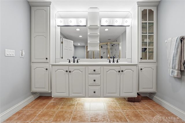 20 Inverness Court, Springboro, OH 45066