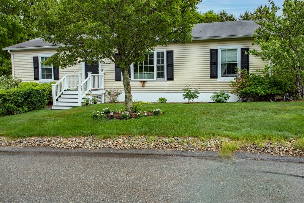 23 Stone Drive, Plymouth, MA 02360