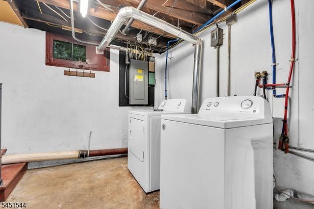 37 Fairview Ave, High Bridge Boro, NJ 08829