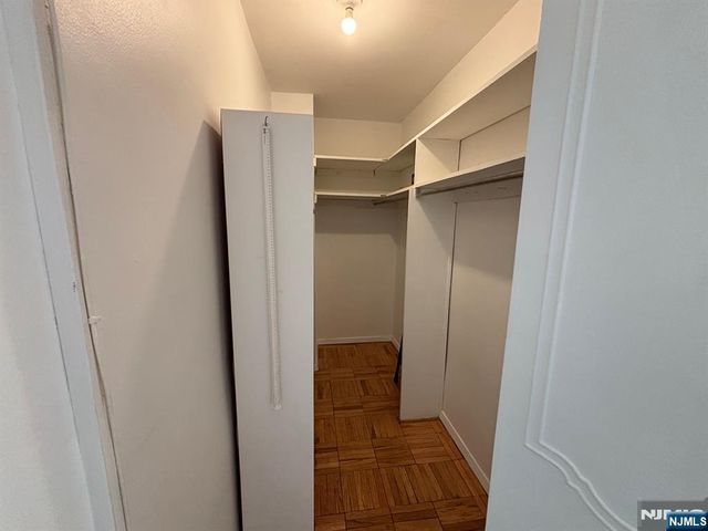 2100 Linwood Avenue 2G, Fort Lee, NJ 07024
